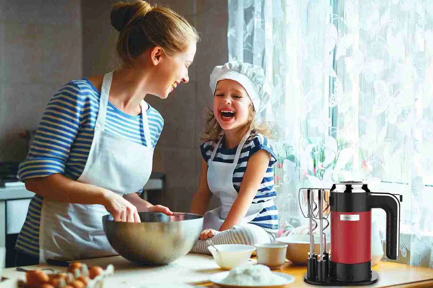 Westinghouse 350W hand mixer with 4 speeds and stainless steel beaters - Image 3